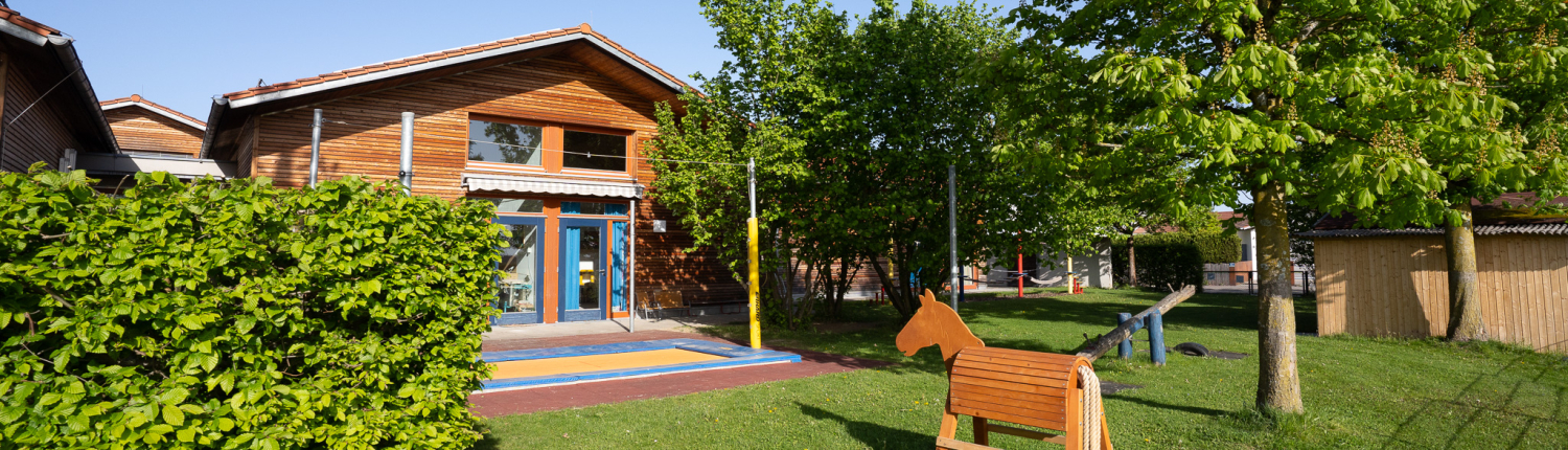 20240430 - 0732 - DSC08349 - 1500x430